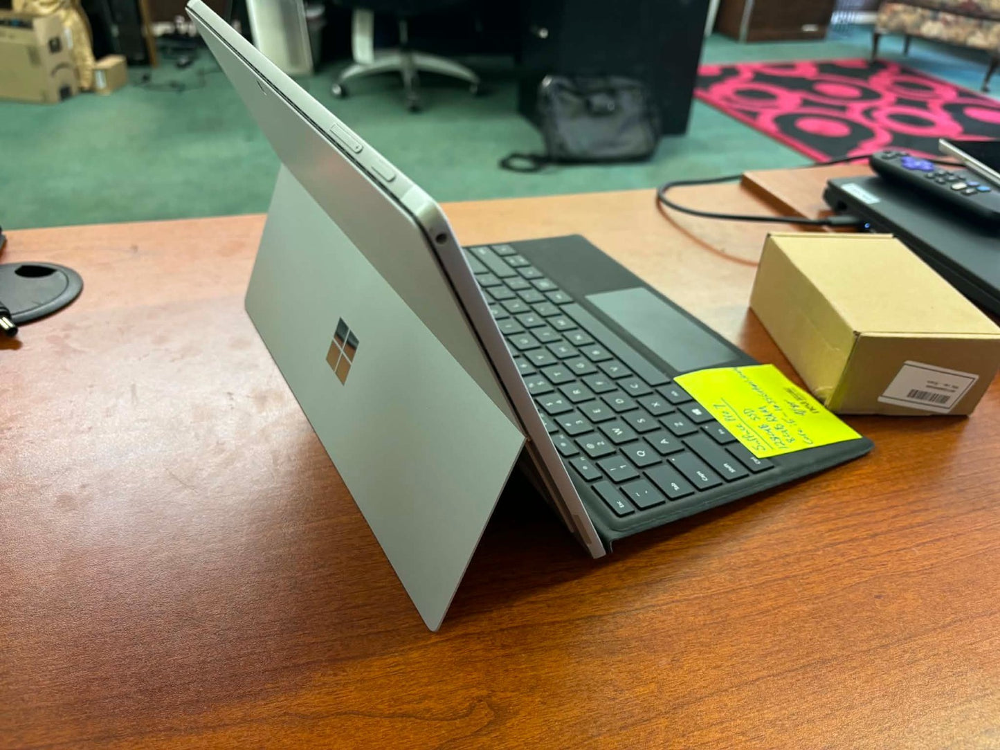 Microsoft Surface Pro 7 Tablet 12.3" i5-1035G4 8GB 128GB SSD Windows 11 Pro