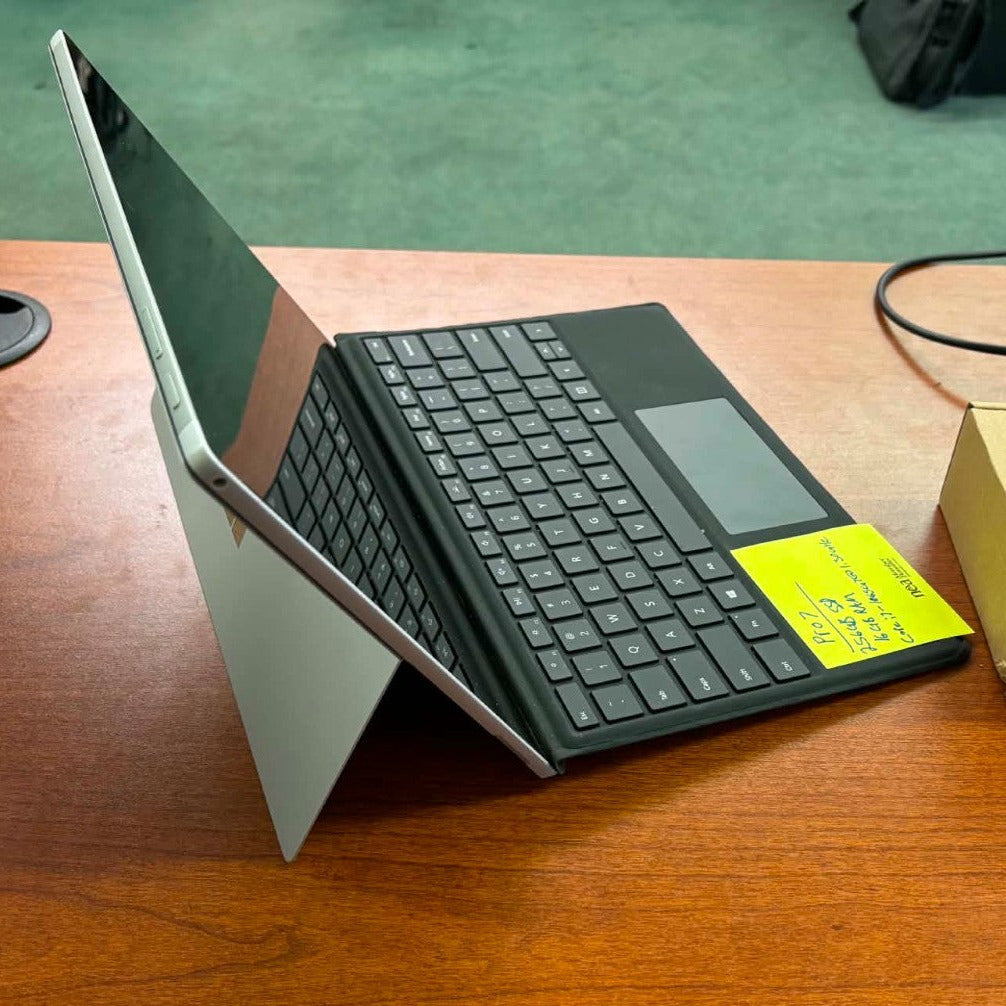 Microsoft Surface Pro 7 Tablet 12.3" i7-1065G7 16GB 256GB SSD Windows 11 Pro