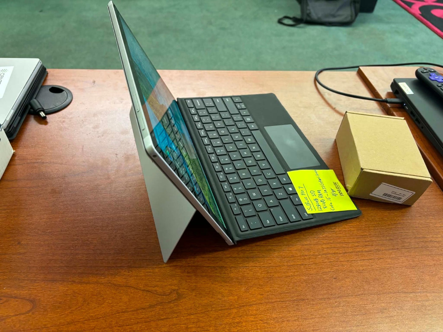 Microsoft Surface Pro 7 Tablet 12.3" i5-1035G4 8GB 128GB SSD Windows 11 Pro