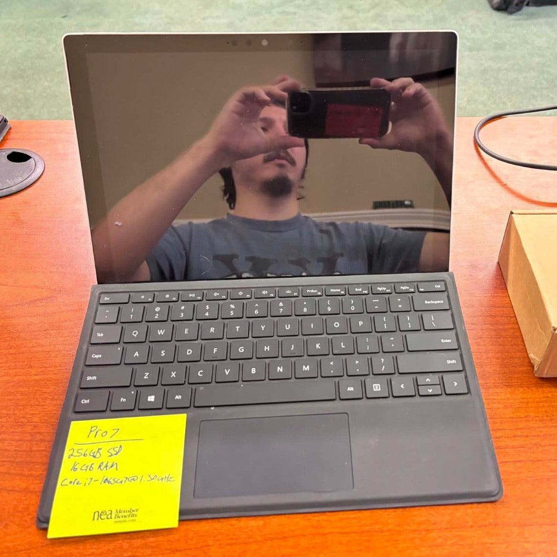 Microsoft Surface Pro 7 Tablet 12.3" i7-1065G7 16GB 256GB SSD Windows 11 Pro
