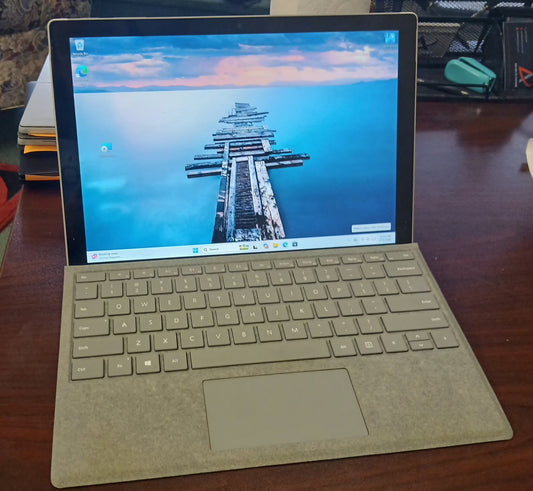 Microsoft Surface Pro 5 Tablet 12.3" i5-7300U 8GB 256GB SSD Windows 11 Pro